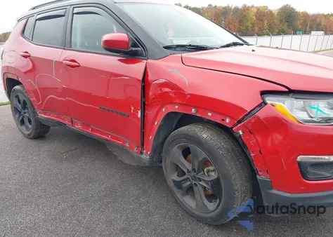 2018 Jeep Compass Altitude Fwd из США, поврежденный, VIN 3C4NJCBB9JT408343